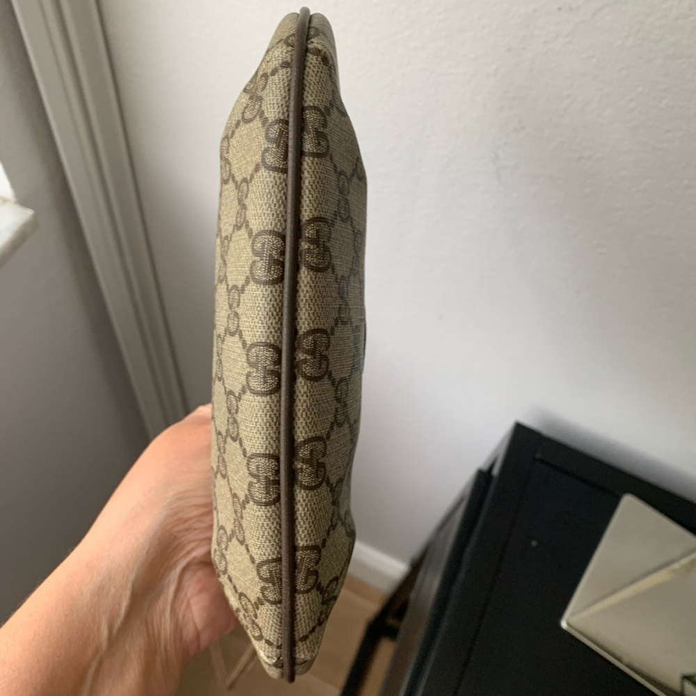 (29) GUCCI 80s small crossbody - Picture 8 of 10